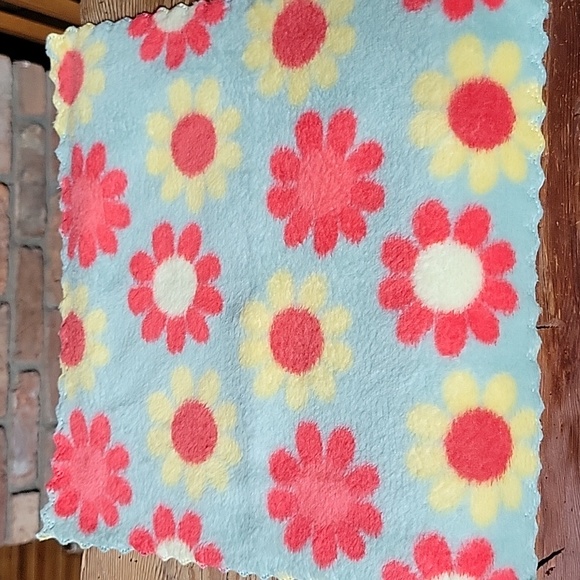 BABY TODDLER SNUGGLE CLOTH, Choice of Color - Picture 6 of 8